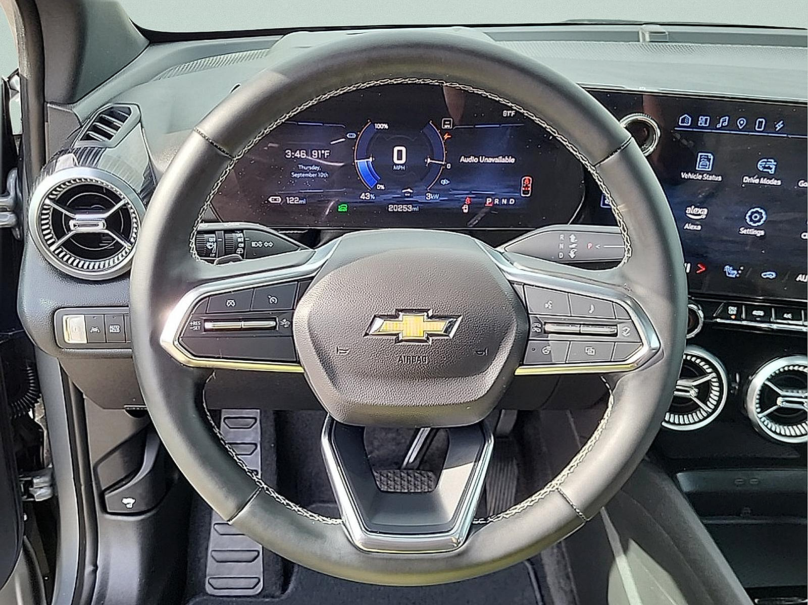 Used 2024 Chevrolet Blazer EV LT AWD/4WD image 17