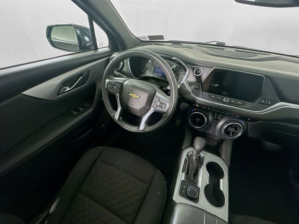 Used 2022 Chevrolet Blazer LT image 9