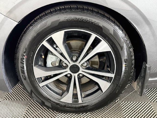 Used 2020 Nissan Sentra SV FWD image 39