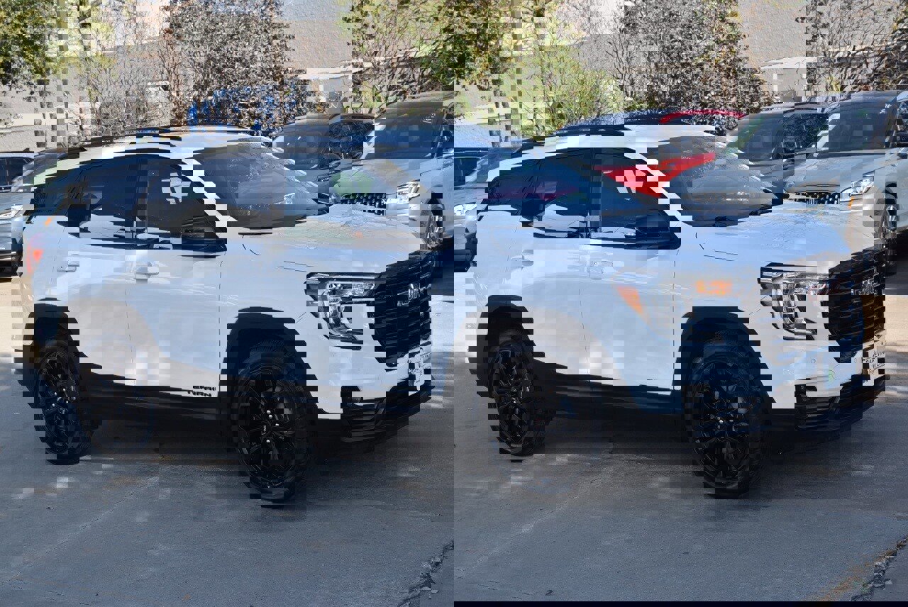 Used 2022 GMC Terrain SLT w/ Infotainment Package II image 5