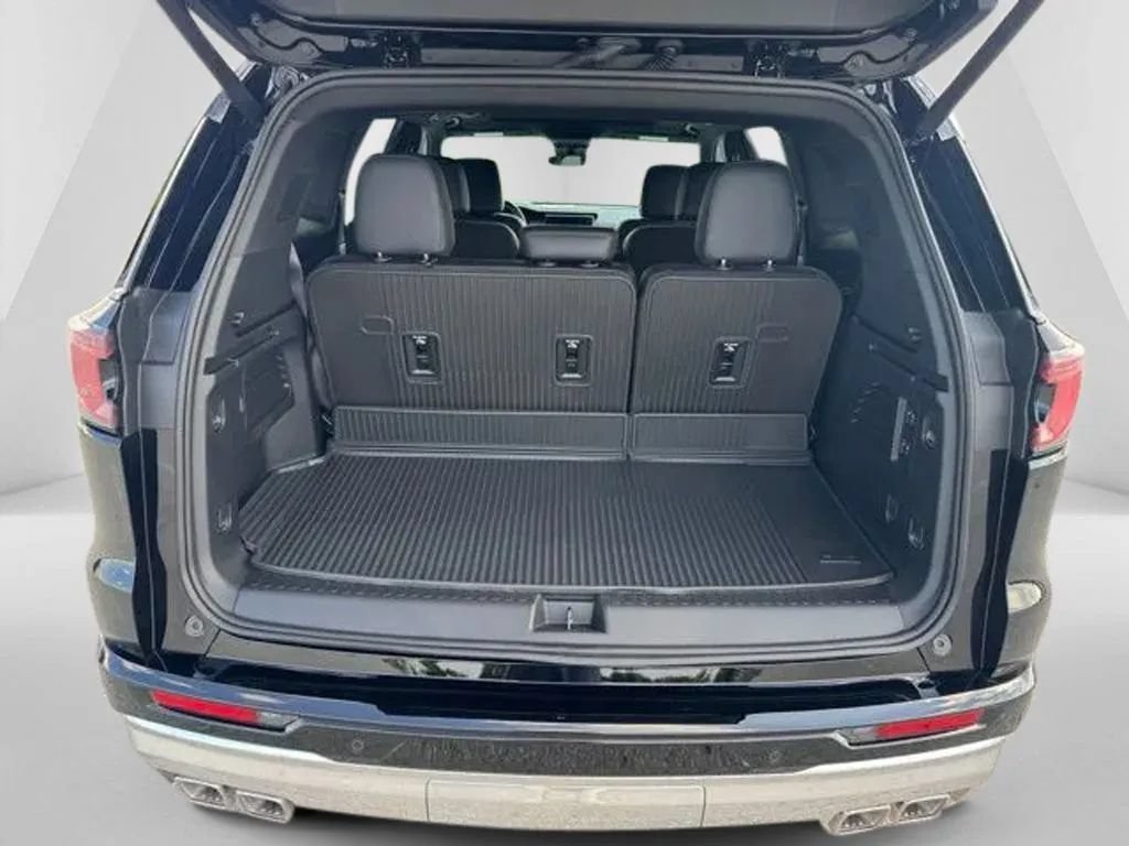 New 2026 GMC Acadia Denali w/ Super Cruise Package FWD image 32