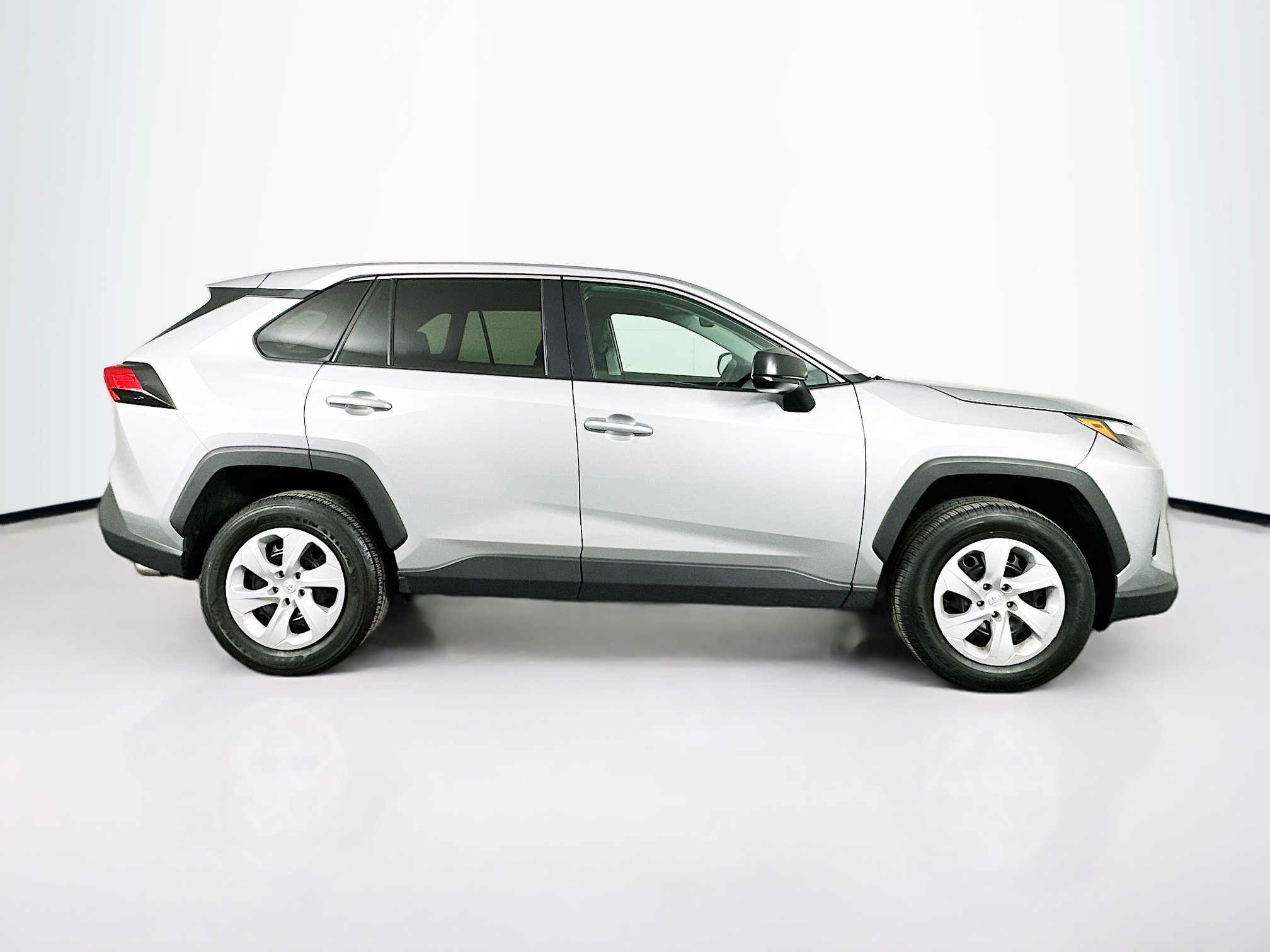 Used 2024 Toyota RAV4 LE image 10