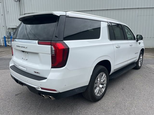 Used 2025 GMC Yukon XL Denali AWD/4WD image 6