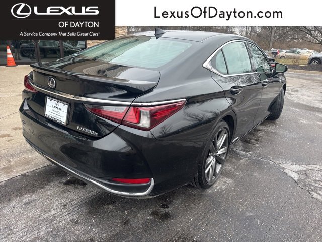 Used 2019 Lexus ES 300h image 3