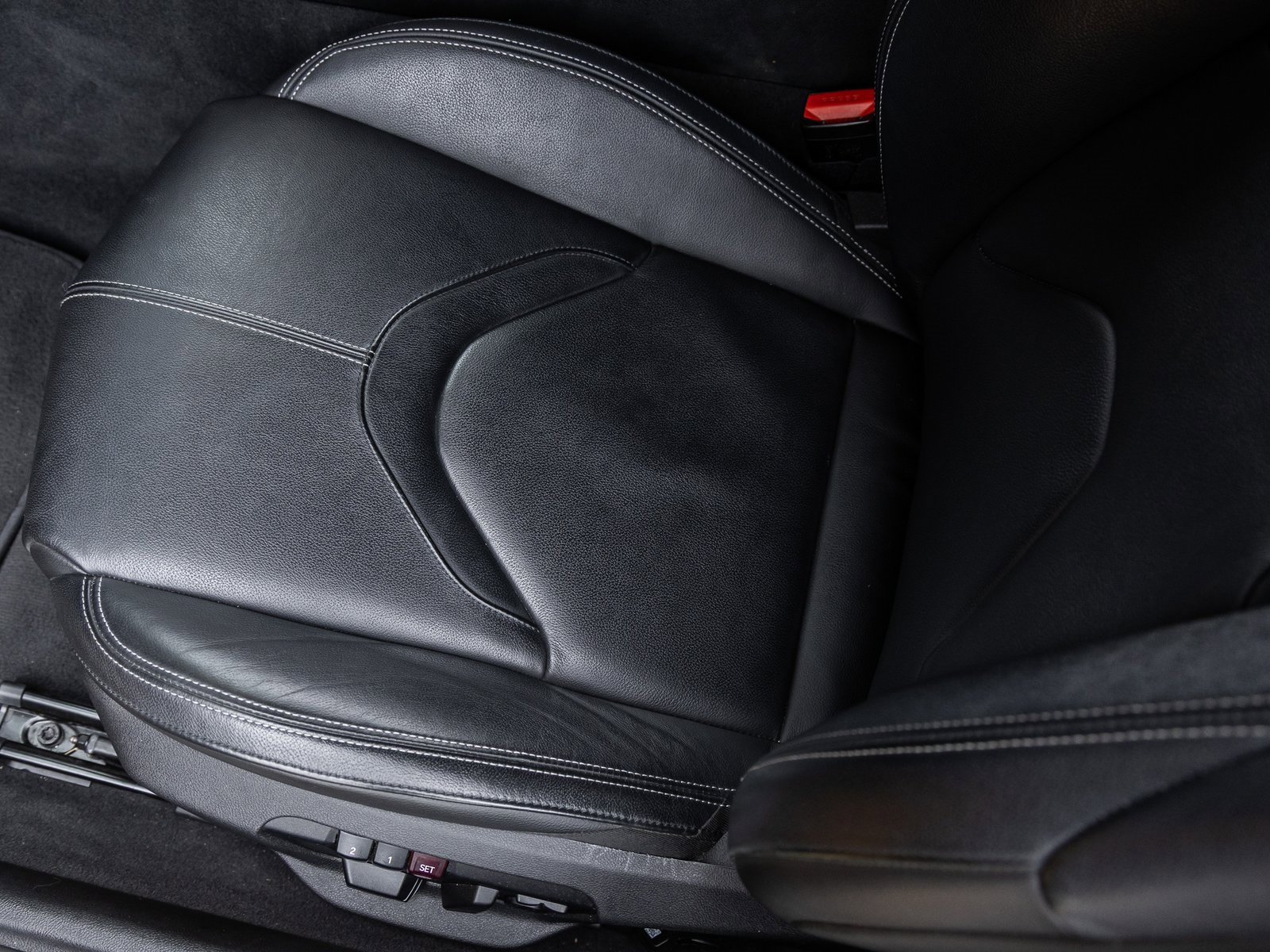 Used 2021 Toyota Supra Premium w/ Driver Assist Package image 27