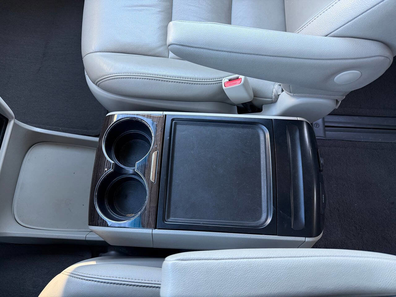 Used 2015 Toyota Sienna XLE Premium image 70