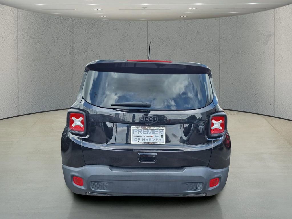Used 2019 Jeep Renegade Altitude w/ Quick Order Package 2XM FWD image 4