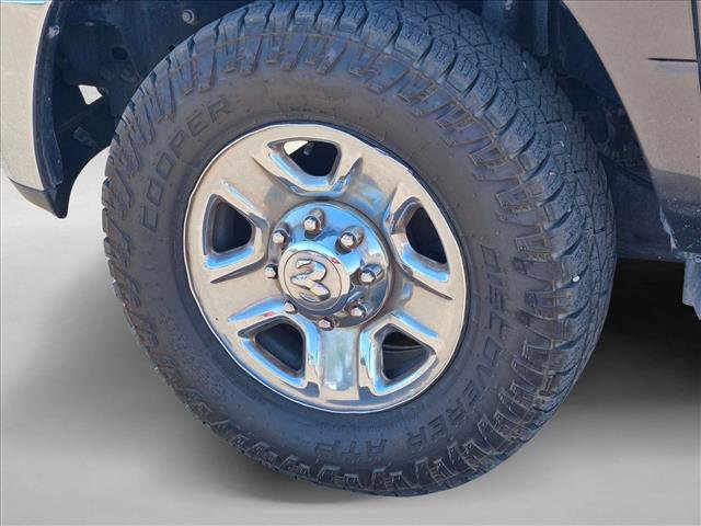 Used 2014 RAM 2500 Tradesman w/ Chrome Appearance Group AWD/4WD image 13
