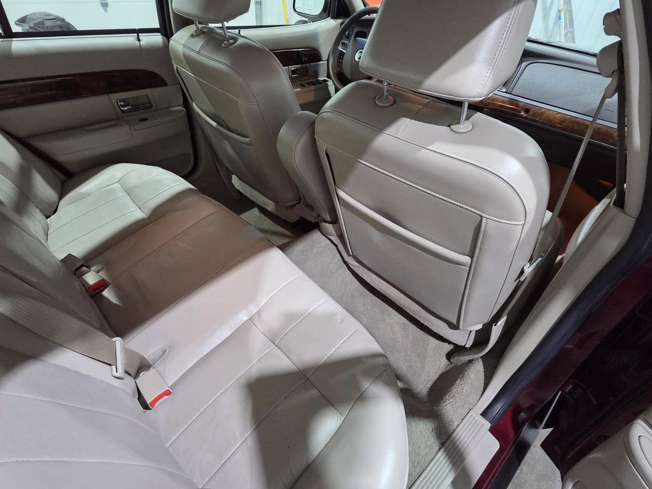 Used 2007 Mercury Grand Marquis LS image 9