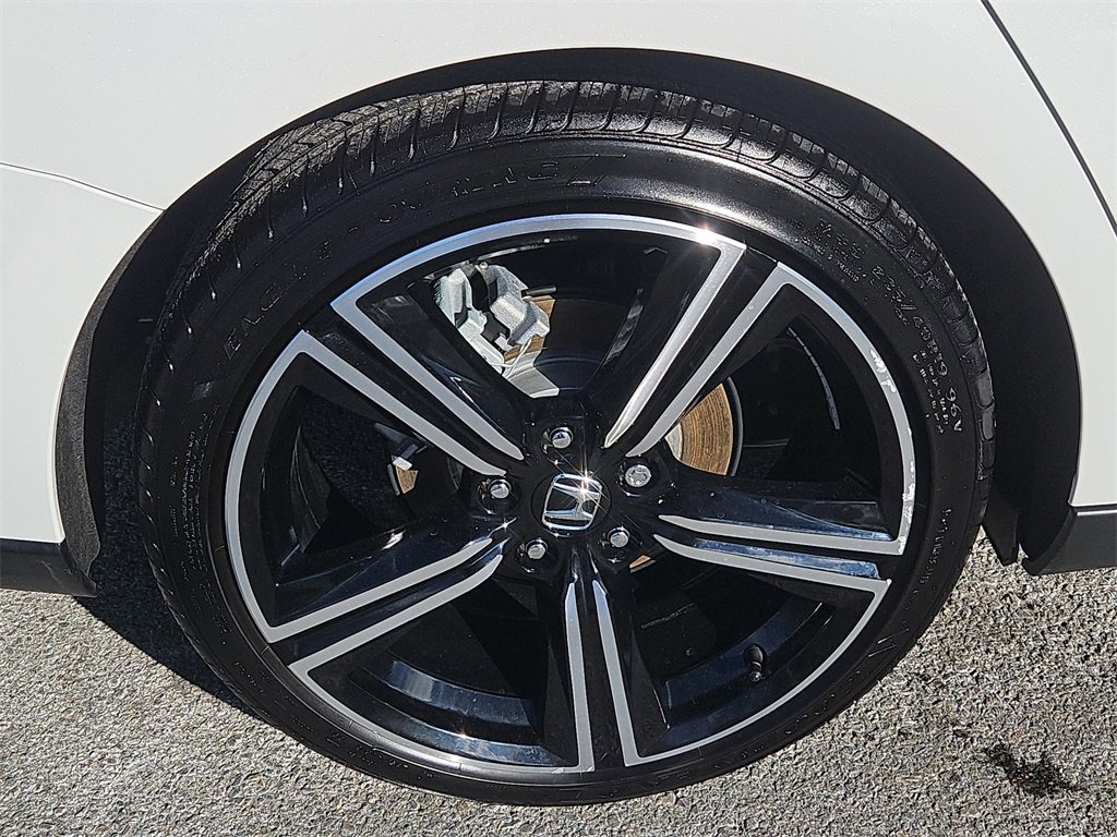 Certified 2025 Honda Accord Sport image 9