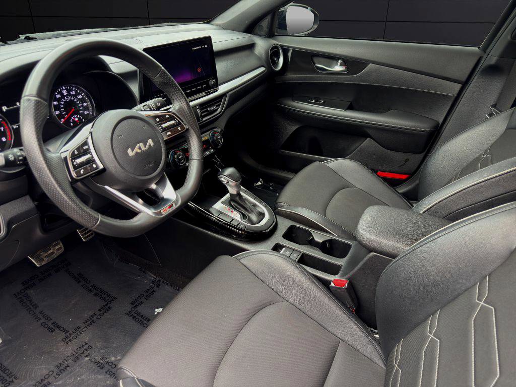 Used 2024 Kia Forte GT-Line image 12