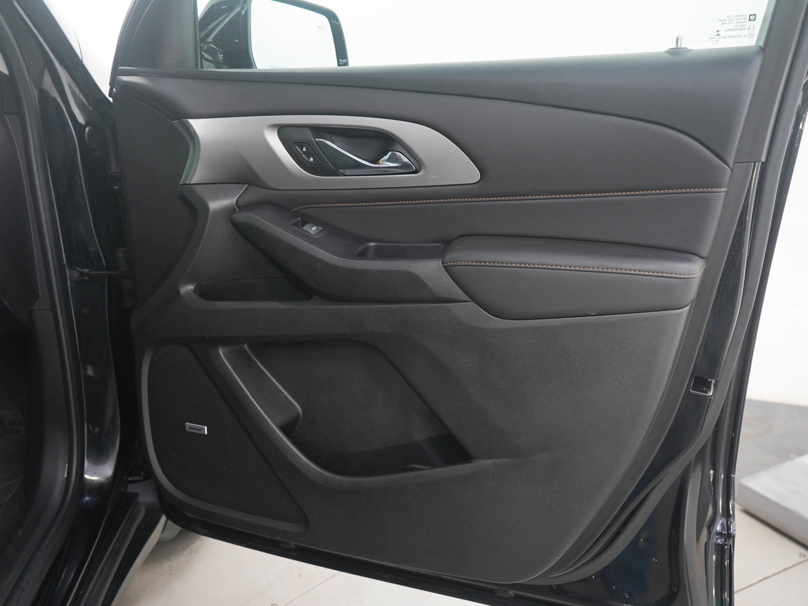 Used 2019 Chevrolet Traverse LT w/ LT Premium Package image 9