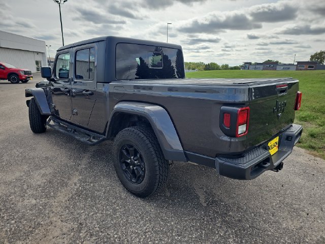 Used 2022 Jeep Gladiator Sport AWD/4WD image 3