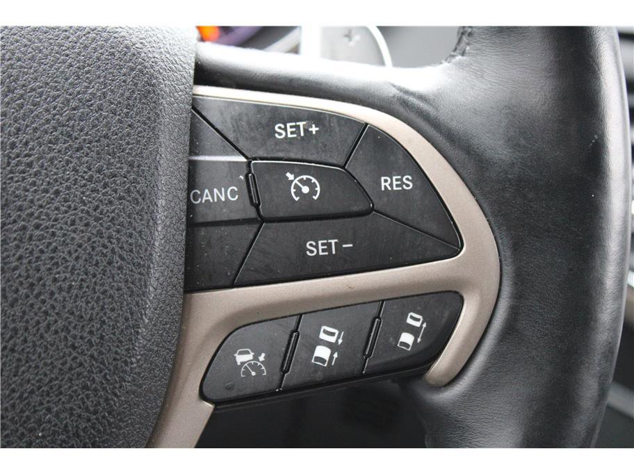 Used 2014 Jeep Grand Cherokee Summit image 19