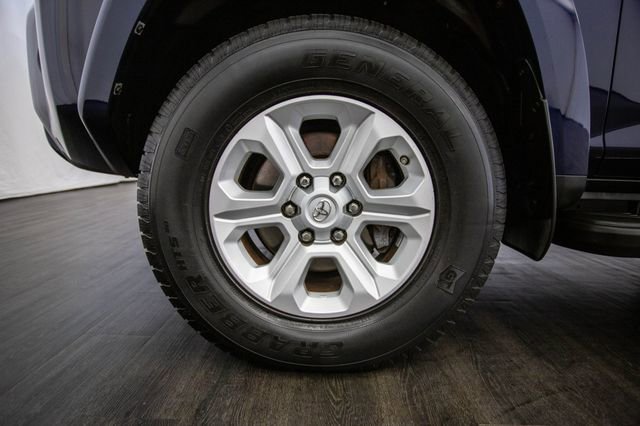 Used 2016 Toyota 4Runner SR5 Premium image 46