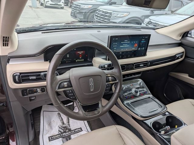 Used 2023 Lincoln Nautilus AWD w/ Premium Package image 8