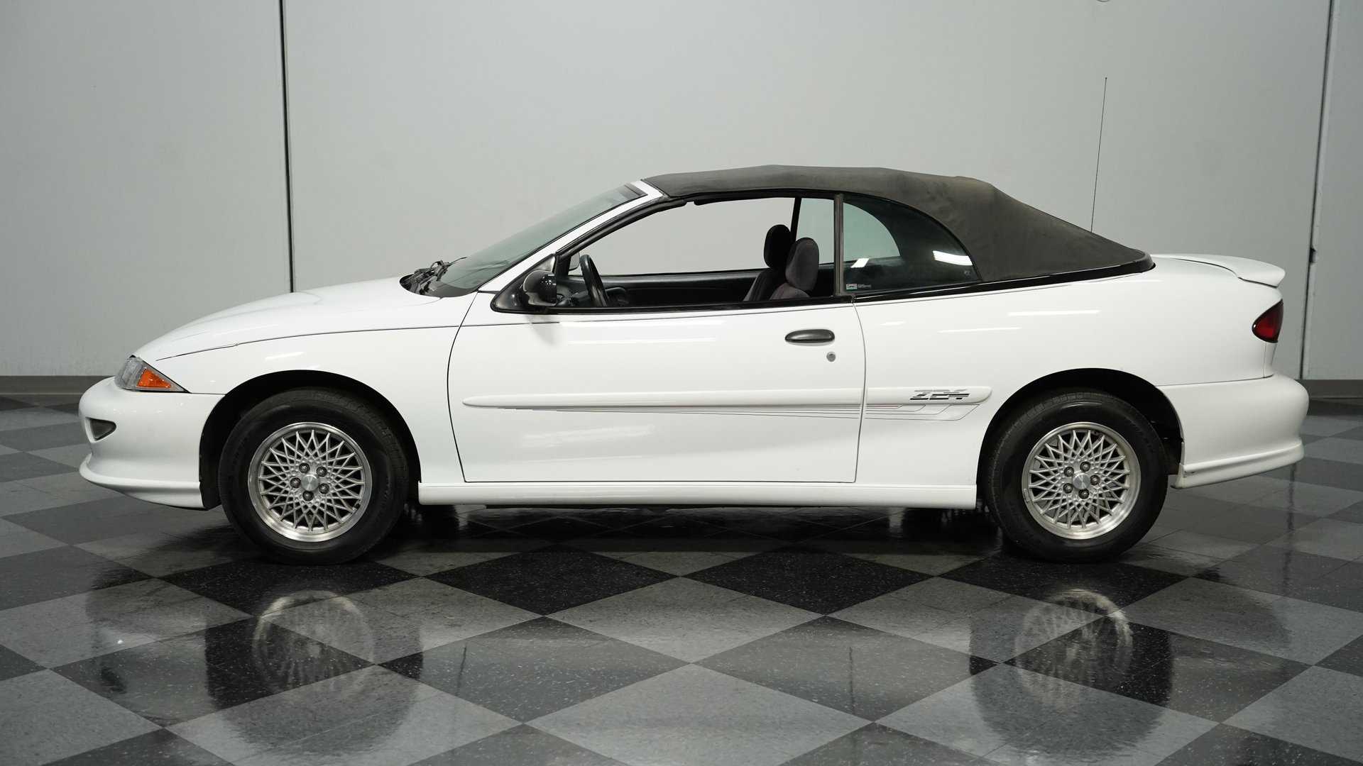 Used 1999 Chevrolet Cavalier Z24 image 2