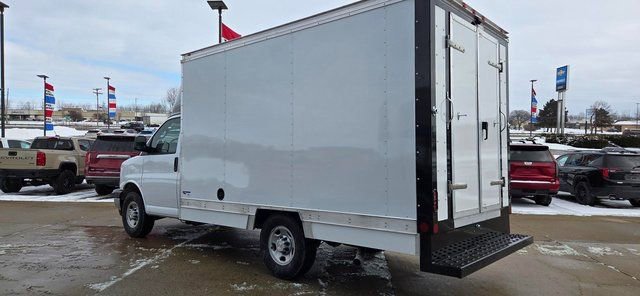 New 2026 Chevrolet Express 3500 w/ Power Convenience Package image 2