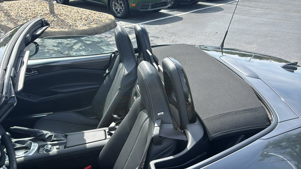 Used 2024 MAZDA MX-5 Miata Grand Touring RWD image 15