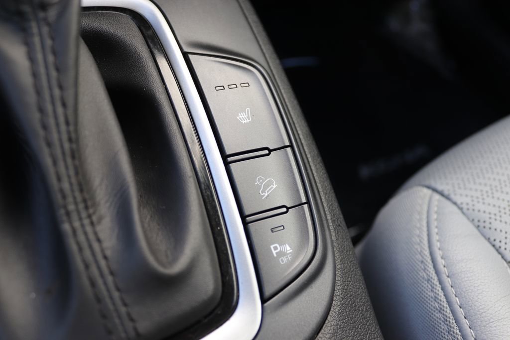 Used 2021 Hyundai Kona Ultimate FWD image 9