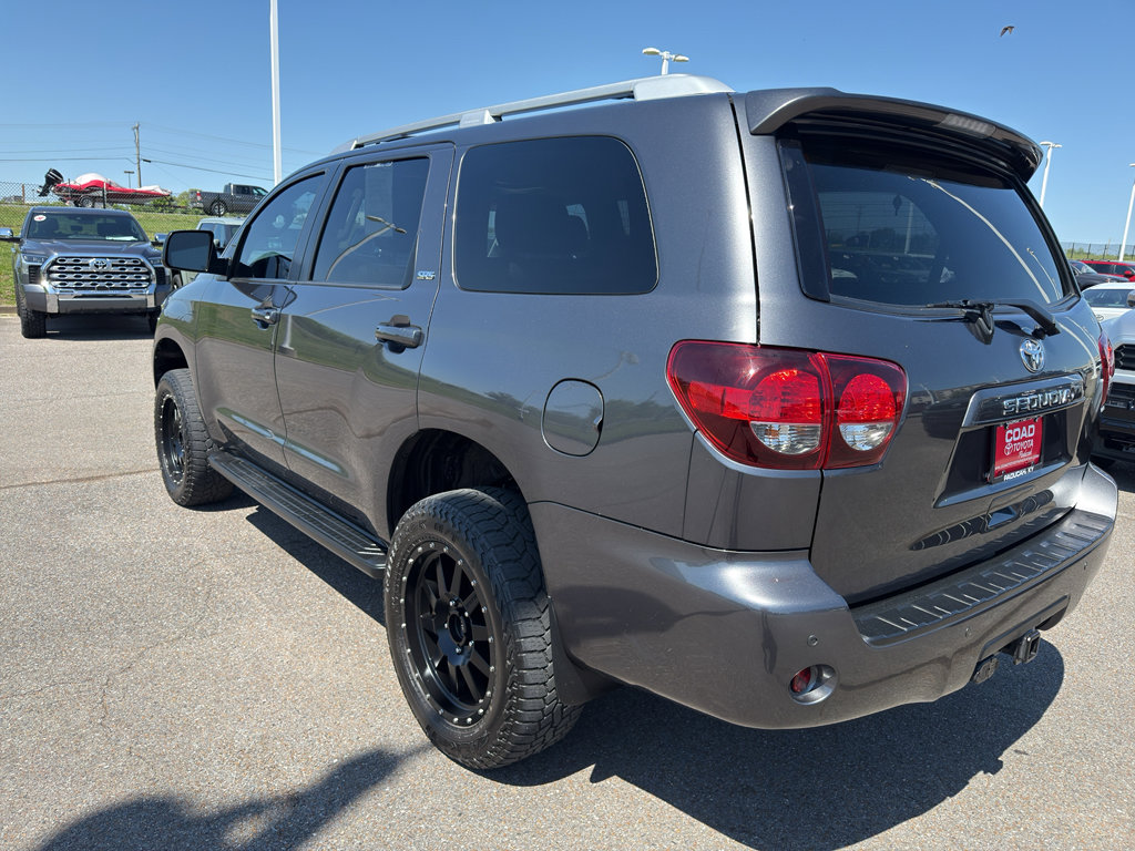 Used 2019 Toyota Sequoia SR5 w/ Premium Package AWD/4WD image 3