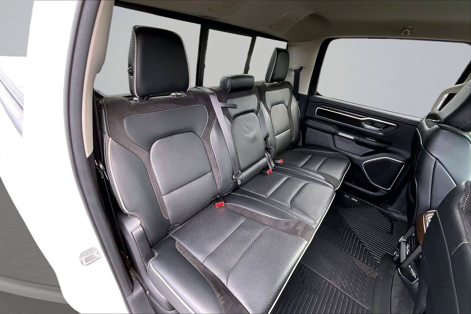 Used 2022 RAM 1500 Laramie AWD/4WD image 26