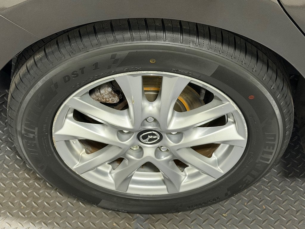 Used 2014 MAZDA MAZDA3 i Touring FWD image 17