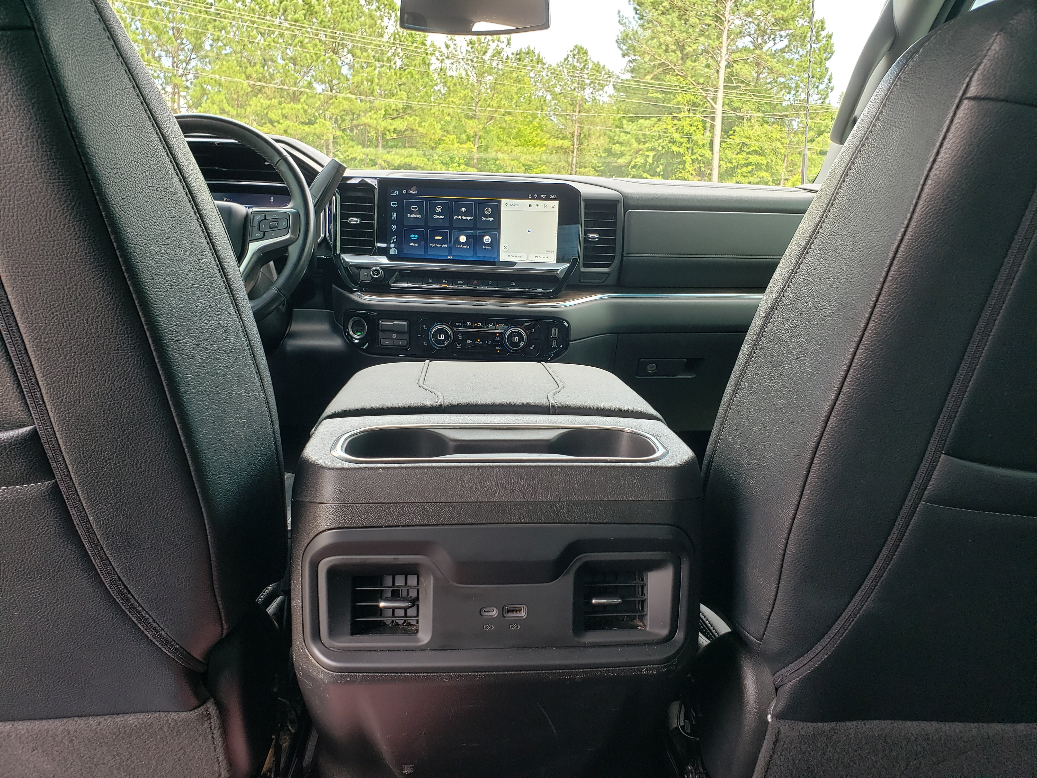 Used 2024 Chevrolet Silverado 2500 LT AWD/4WD image 33