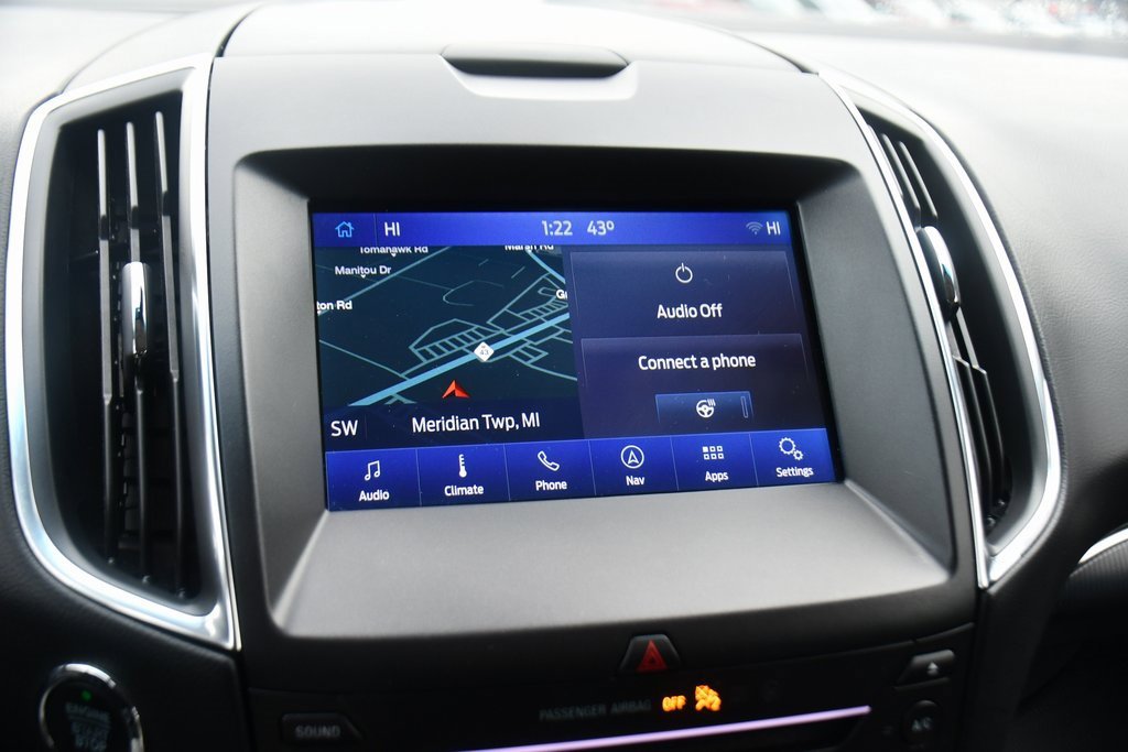 Used 2019 Ford Edge Titanium w/ Cold Weather Package image 23