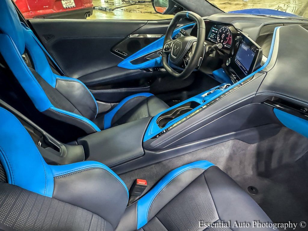Used 2024 Chevrolet Corvette Stingray Premium Cpe w/ Z51 Performance Package image 29