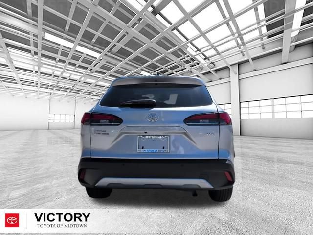 Certified 2025 Toyota Corolla Cross XLE FWD image 4
