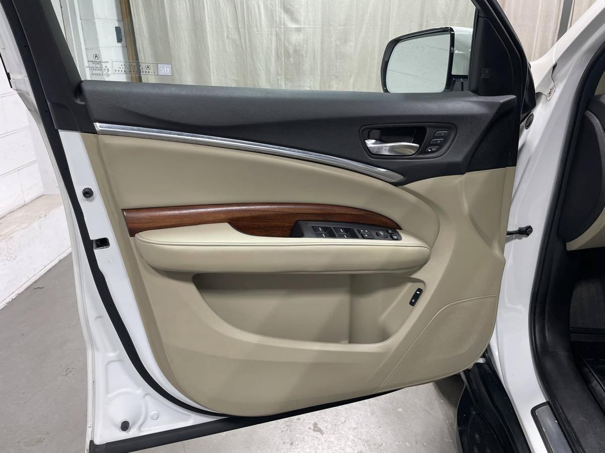 Used 2018 Acura MDX w/ Advance & Entertainment AWD/4WD image 8