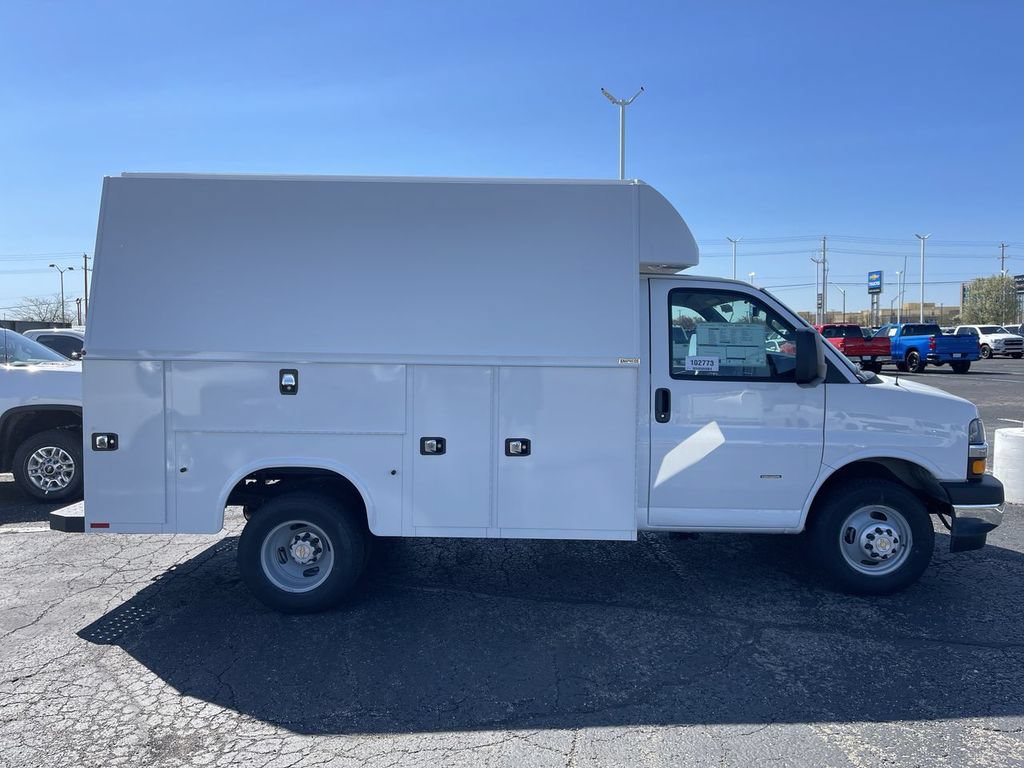 New 2025 Chevrolet Express 3500 w/ Power Convenience Package RWD image 2