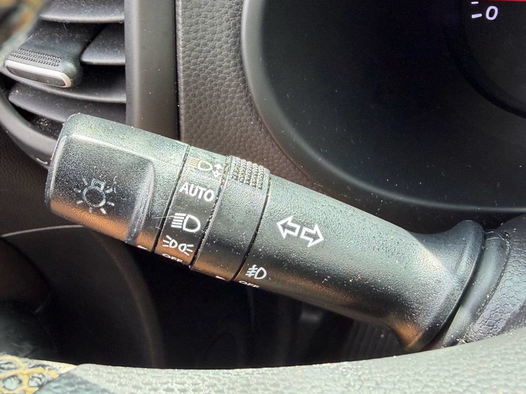 Used 2016 Kia Soul + w/ Designer's Package FWD image 30