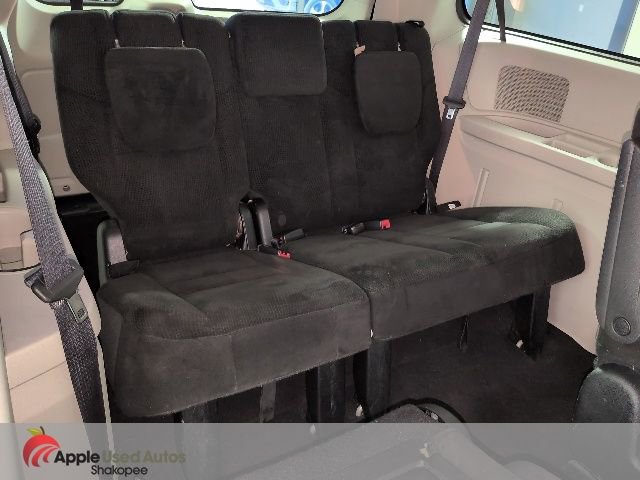 Used 2016 Dodge Grand Caravan SXT FWD image 35