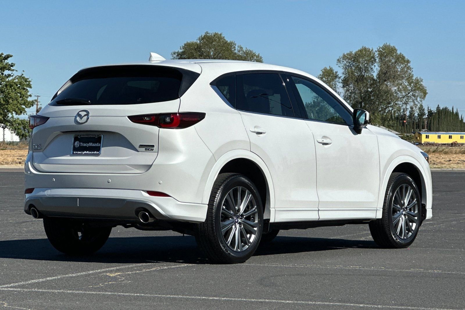 New 2025 MAZDA CX-5 Signature image 5