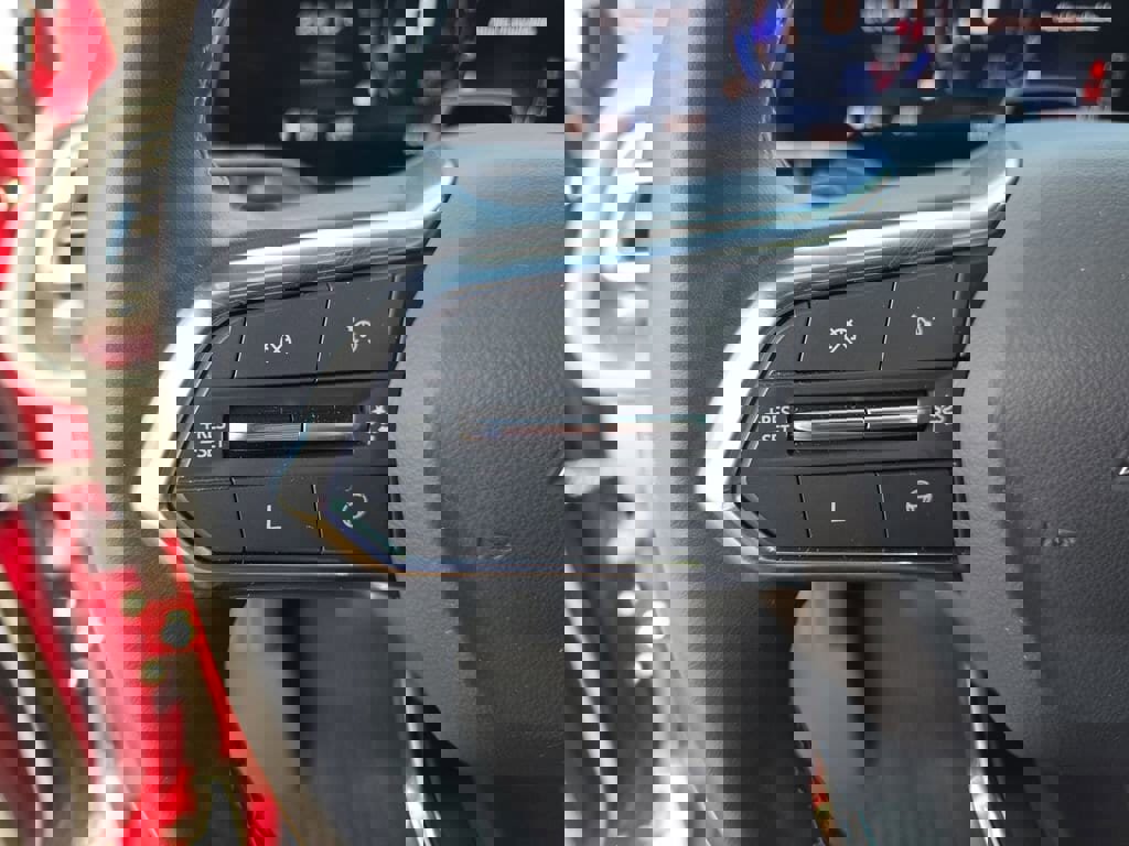 Certified 2024 Chevrolet Traverse Z71 w/ Enhanced Driving Package image 31