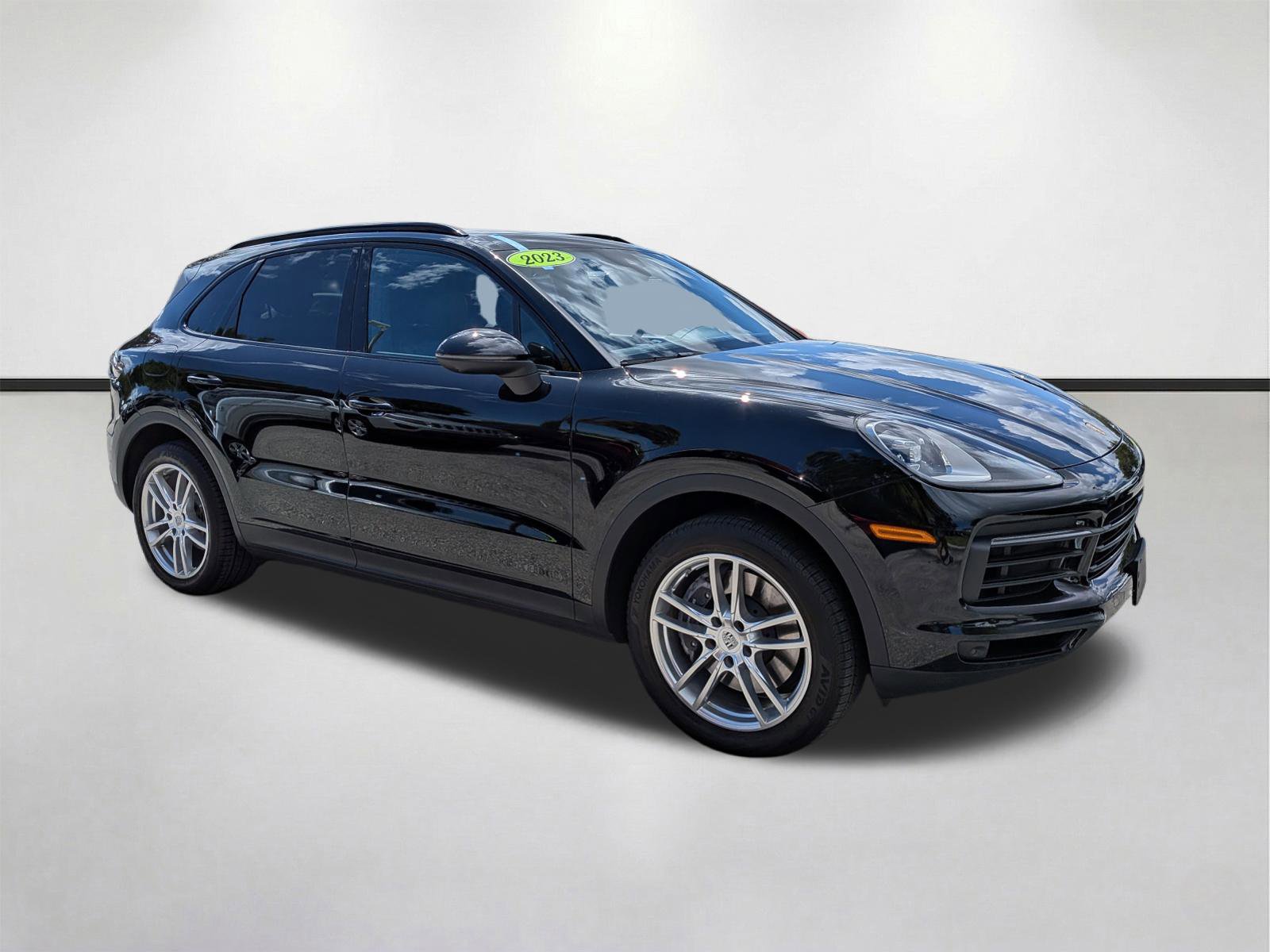 Used 2023 Porsche Cayenne AWD/4WD image 1