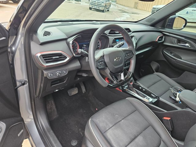 Used 2021 Chevrolet TrailBlazer RS w/ Sun and Liftgate Package FWD image 15