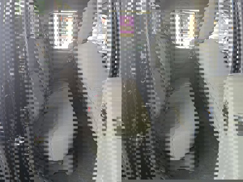 Used 2020 Nissan Frontier SV w/ Midnight Edition Floor Mats image 15