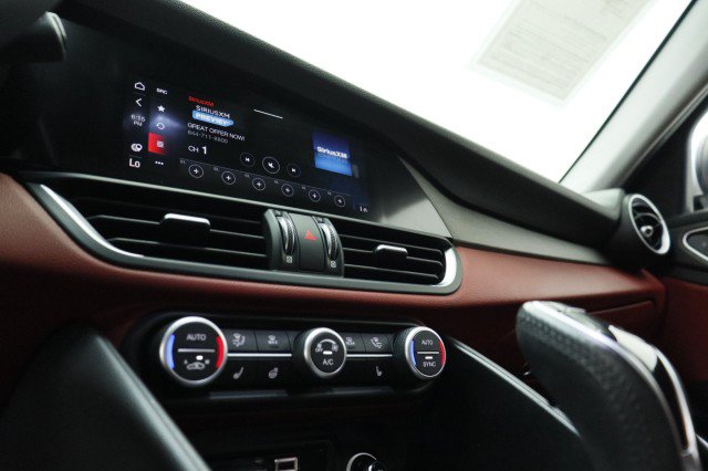 Used 2021 Alfa Romeo Giulia Ti RWD image 16