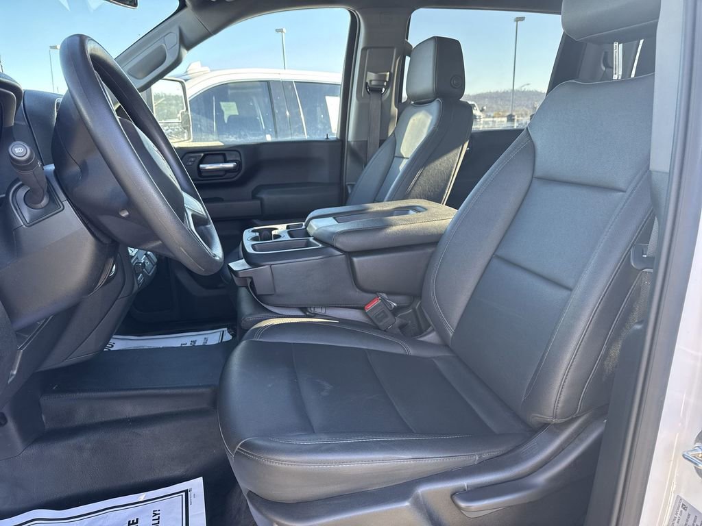 Used 2025 Chevrolet Silverado 2500 W/T image 11