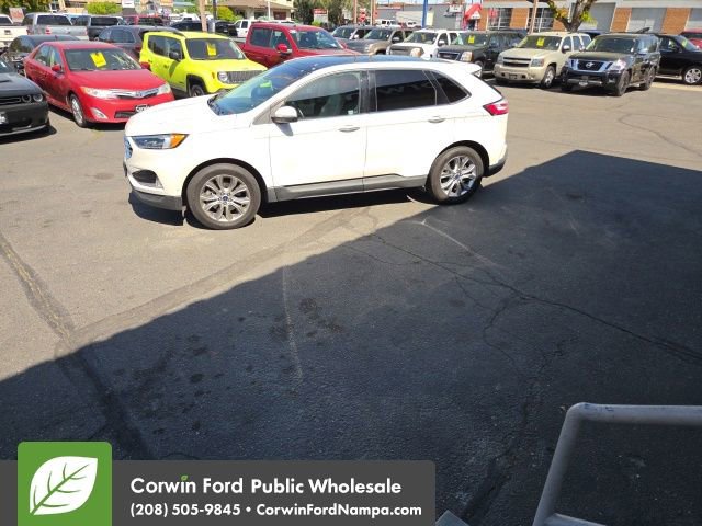 Used 2019 Ford Edge Titanium w/ Equipment Group 301A AWD/4WD image 11