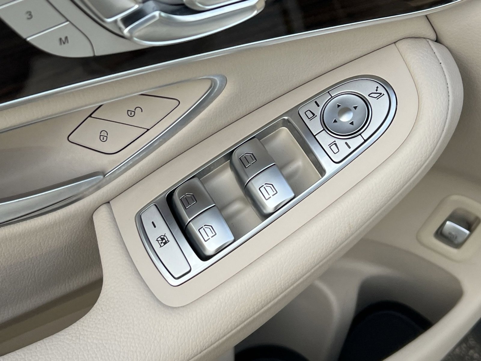 Certified 2021 Mercedes-Benz GLC 300 4MATIC image 13