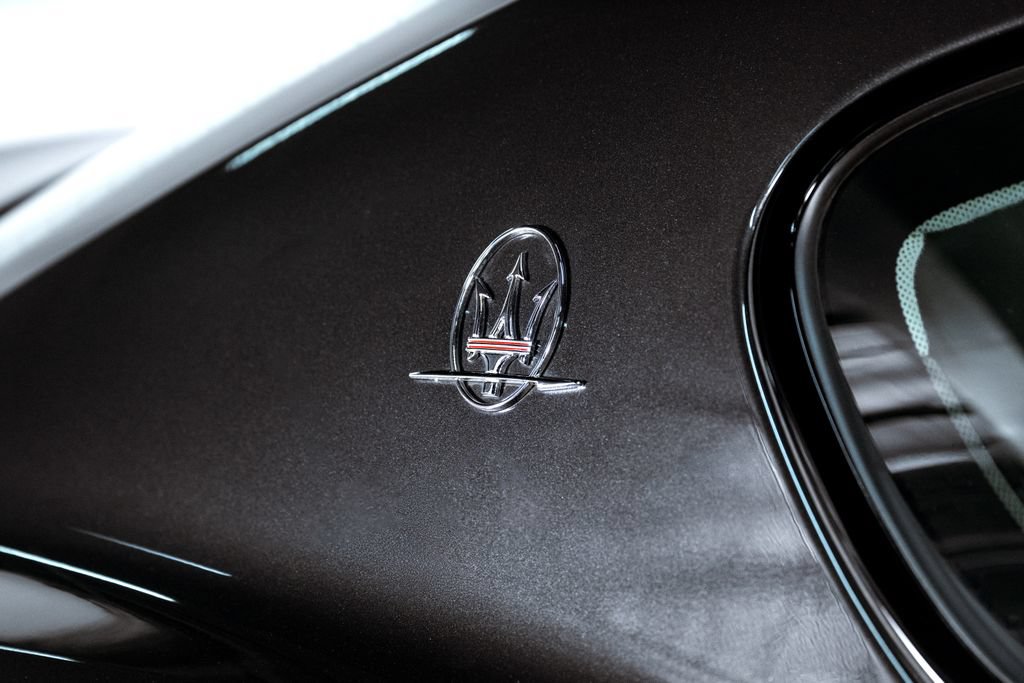 Used 2013 Maserati GranTurismo Sport RWD image 41