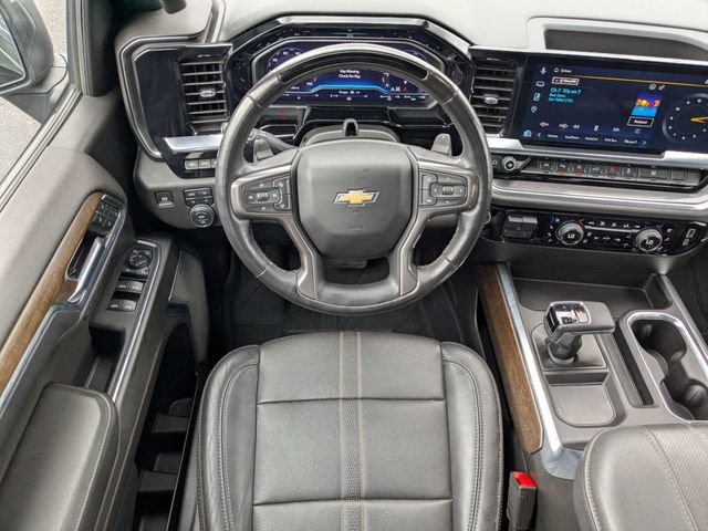Used 2024 Chevrolet Silverado 1500 High Country w/ High Country Premium Package AWD/4WD image 16
