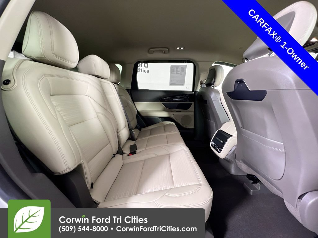 Used 2024 Lincoln Nautilus Reserve AWD/4WD image 16