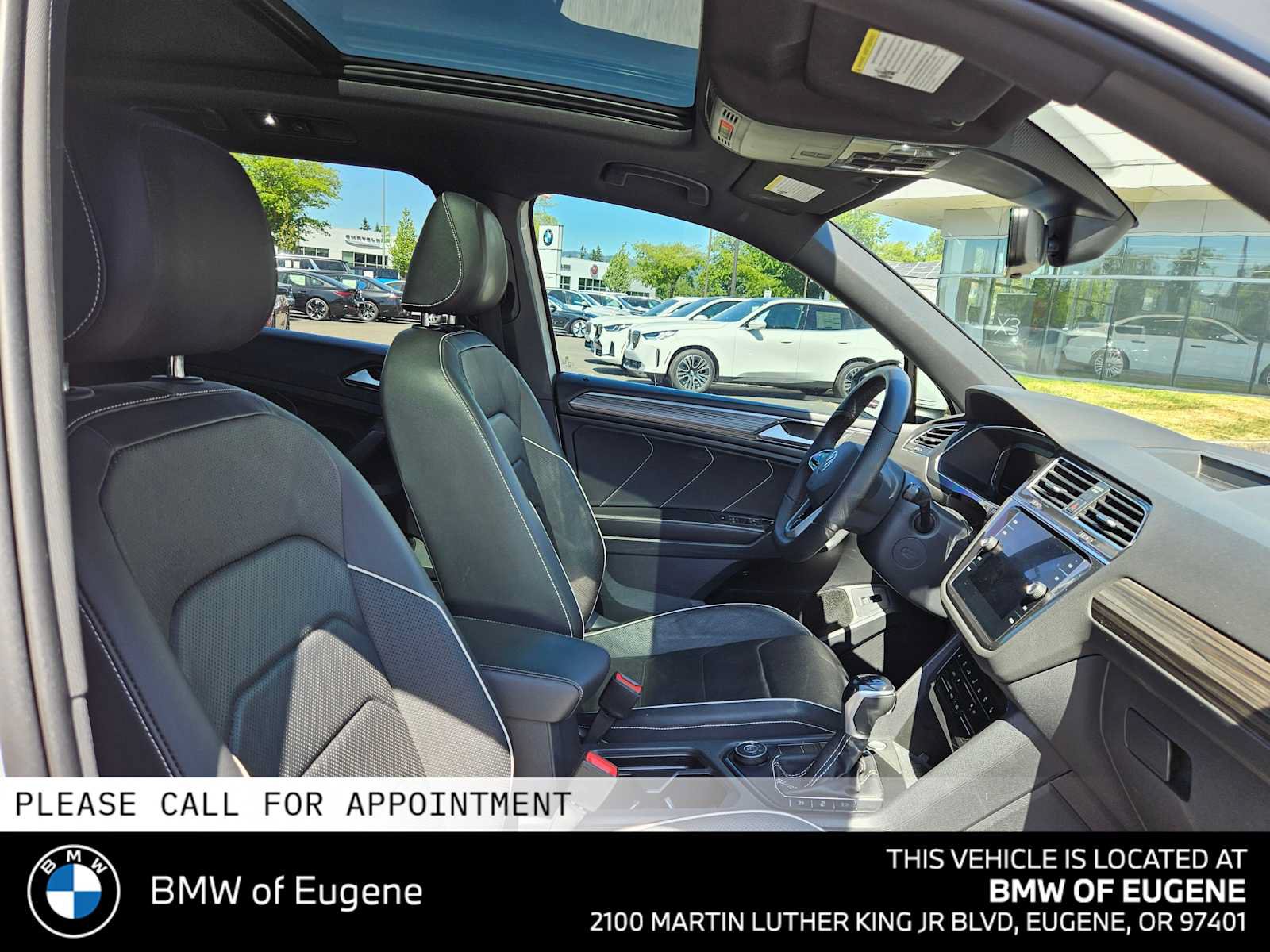 Used 2022 Volkswagen Tiguan SEL R-Line AWD/4WD image 11