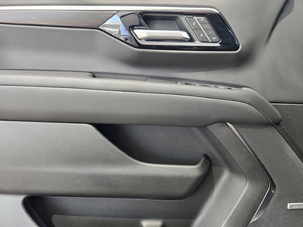 New 2026 Chevrolet Tahoe LT w/ Comfort Package RWD image 19