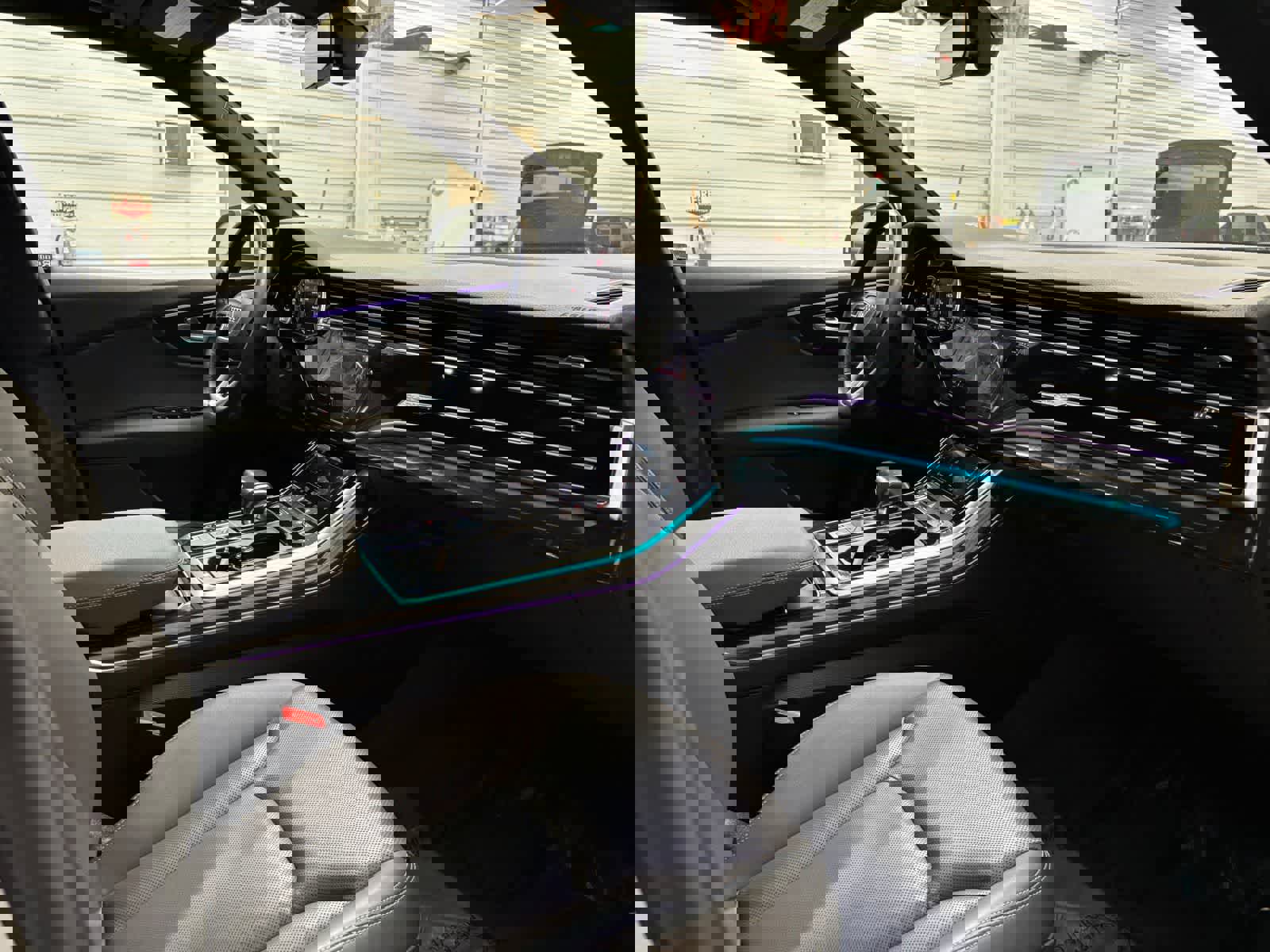 Used 2019 Audi Q8 Premium Plus w/ Premium Plus image 23